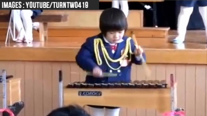 Un enfant qui joue d'un instrument de musique stimule son cerveau